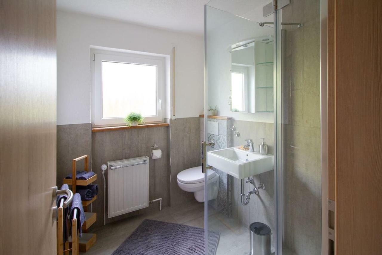 וילינגן-שוונינגן Schoene Und Helle Ferienwohnung In Pfaffenweiler מראה חיצוני תמונה